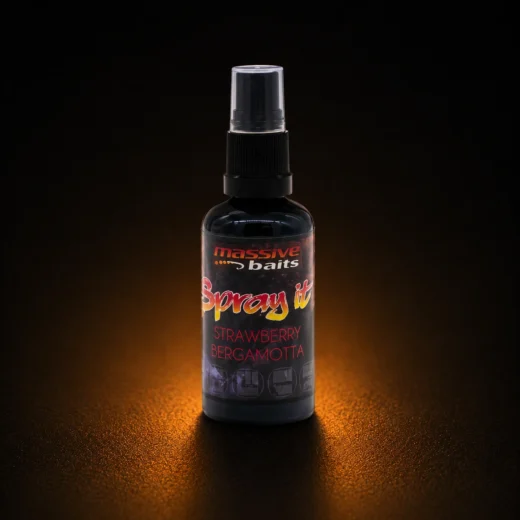 Massive Baits Spray It Strawberry Bergamotta